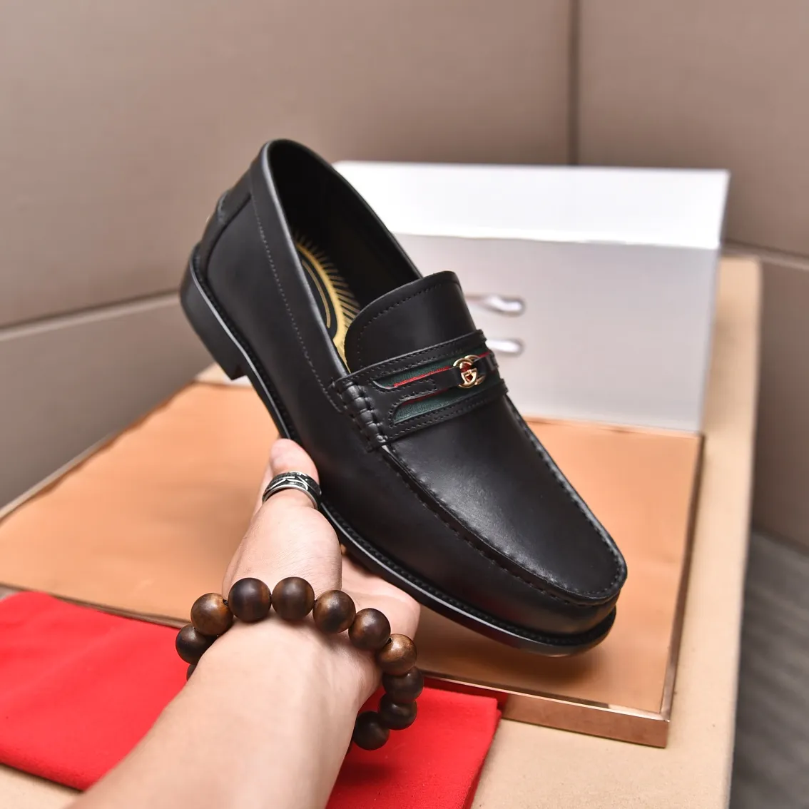 Men's shoes 💰580 📛📛Original (water-dyed cow lining) Gucci GUCCI official website formal shoes 🌀 Italian 🇮🇹 imported cowhide ➕ top imported water-dyed cowhide lining 💋 fine handmade original bottom, the real thing looks better when photographed in person Standard size 38-44